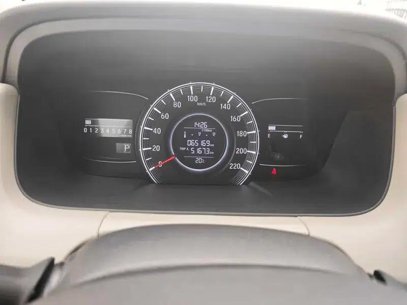 2015 Odyssey Facelift 2.4L Luxury Edition — миниатюра 4