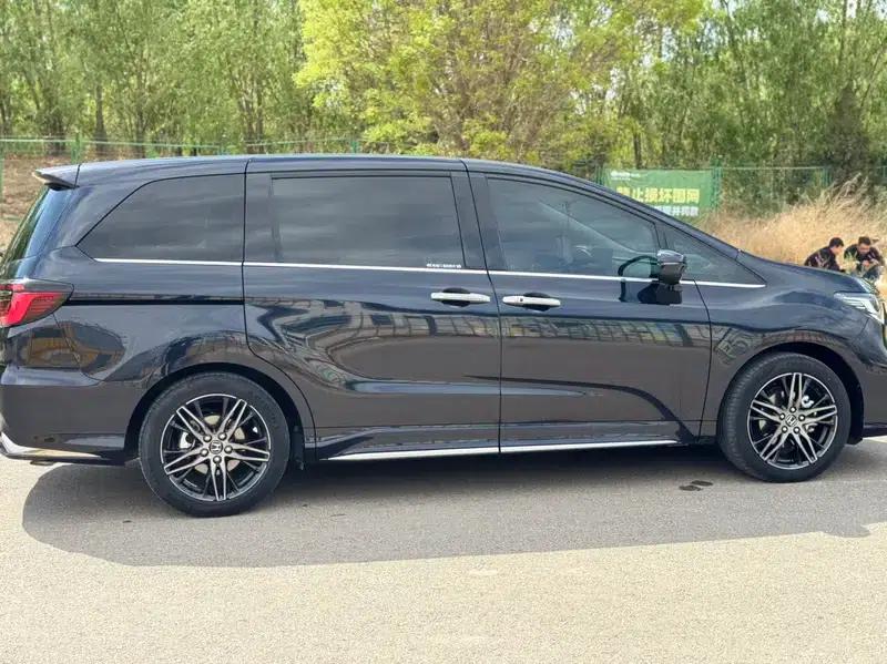 Odyssey 2022 2.0L Elite Edition — миниатюра 8