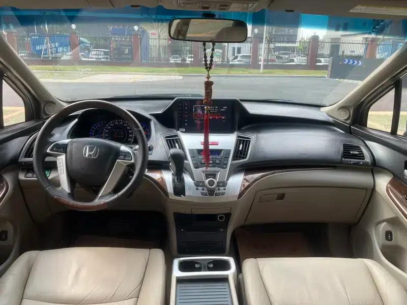 2013 Odyssey 2.4L Luxury Edition — миниатюра 11