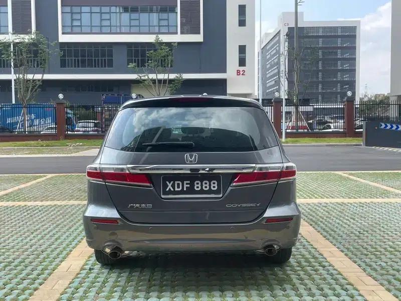 2013 Odyssey 2.4L Luxury Edition — миниатюра 6