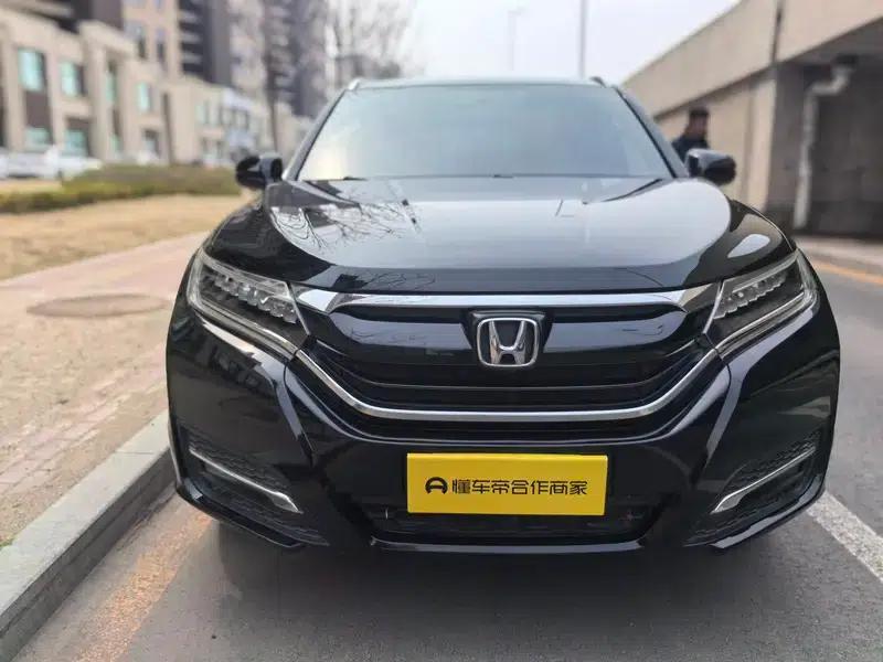 Honda UR-V 2017 370TURBO 2WD Premium Edition (National V Emission Standard) — миниатюра 2