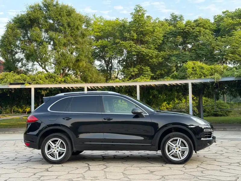Cayenne 2014 Cayenne Platinum Edition 3.0T — миниатюра 8