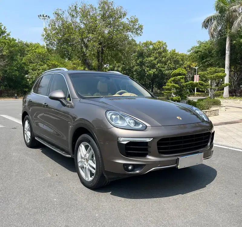 Cayenne 2014 Cayenne Platinum Edition 3.0T — миниатюра 3