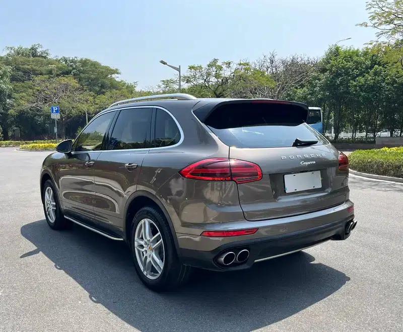 Cayenne 2014 Cayenne Platinum Edition 3.0T — миниатюра 4