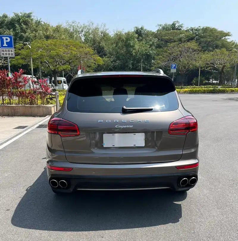 Cayenne 2014 Cayenne Platinum Edition 3.0T — миниатюра 5