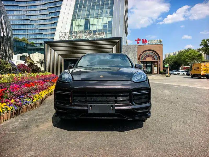 Cayenne 2014 Cayenne Platinum Edition 3.0T — миниатюра 2
