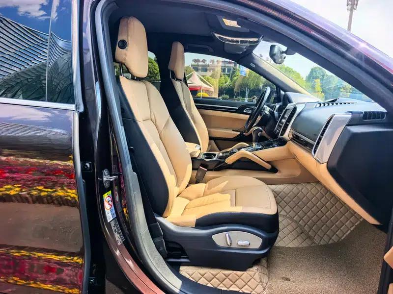 Cayenne 2014 Cayenne Platinum Edition 3.0T — миниатюра 13