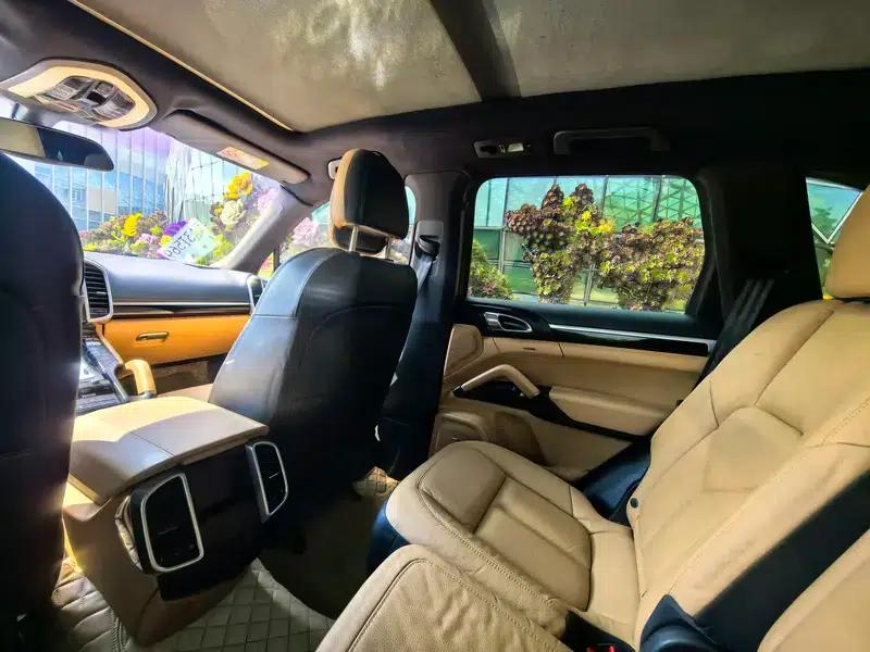 Cayenne 2014 Cayenne Platinum Edition 3.0T — миниатюра 18