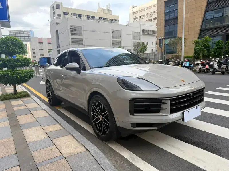 Cayenne Coupé 2024 Cayenne Coupé 3.0T — миниатюра 3