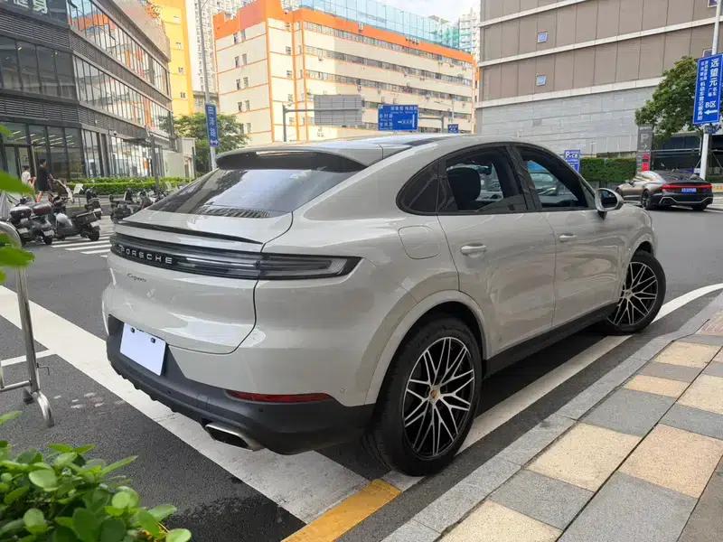Cayenne Coupé 2024 Cayenne Coupé 3.0T — миниатюра 6