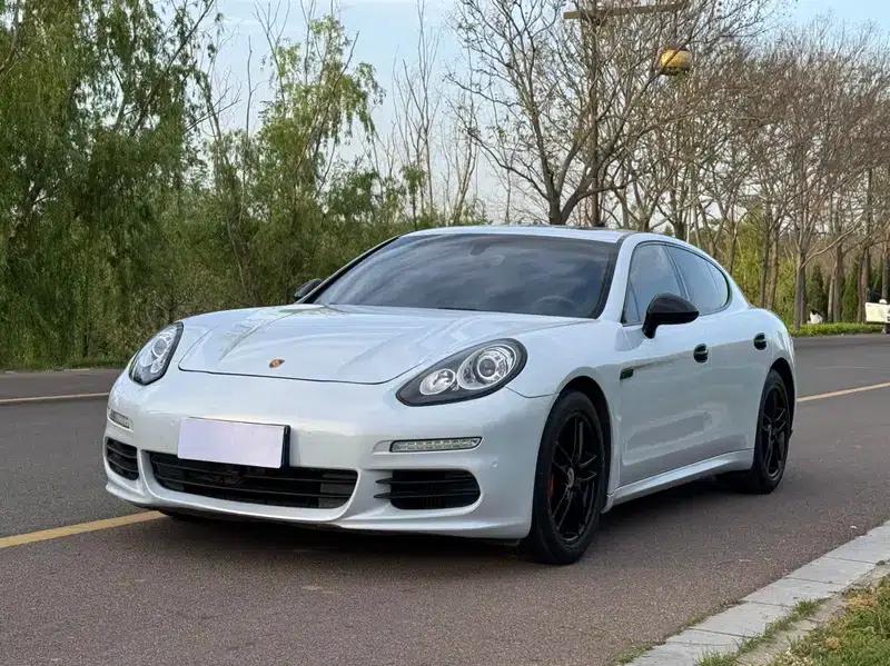 Panamera 2016 Panamera Executive Edition 3.0T — миниатюра 1