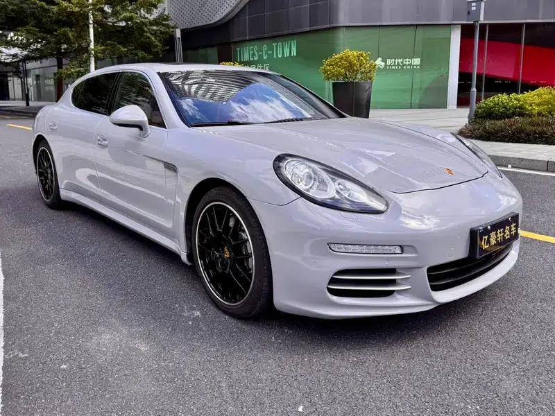 Panamera 2016 Panamera Executive Edition 3.0T — миниатюра 3