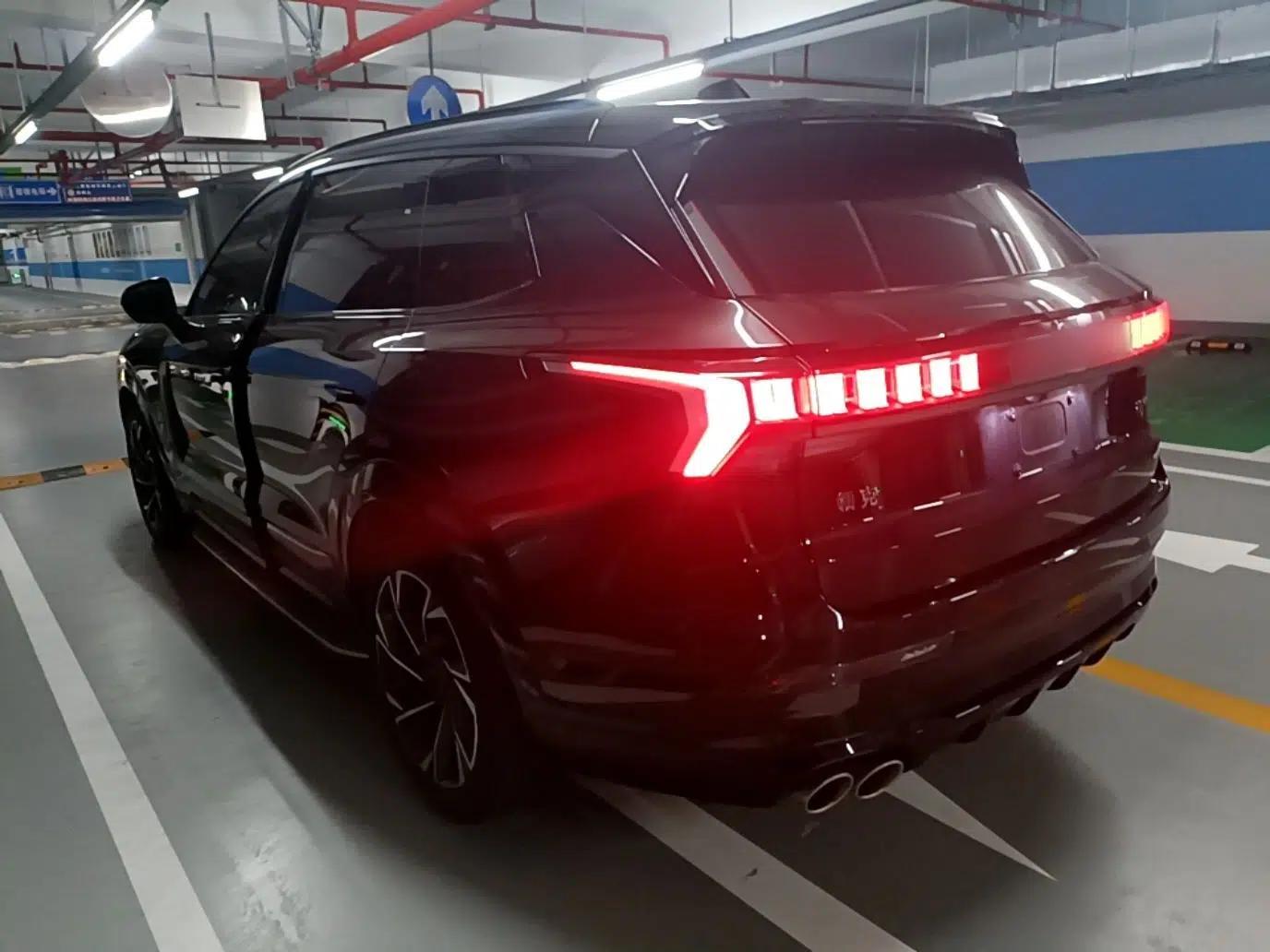 Lynk & Co 09 2021 2.0T Halo Six-Seater — миниатюра 4
