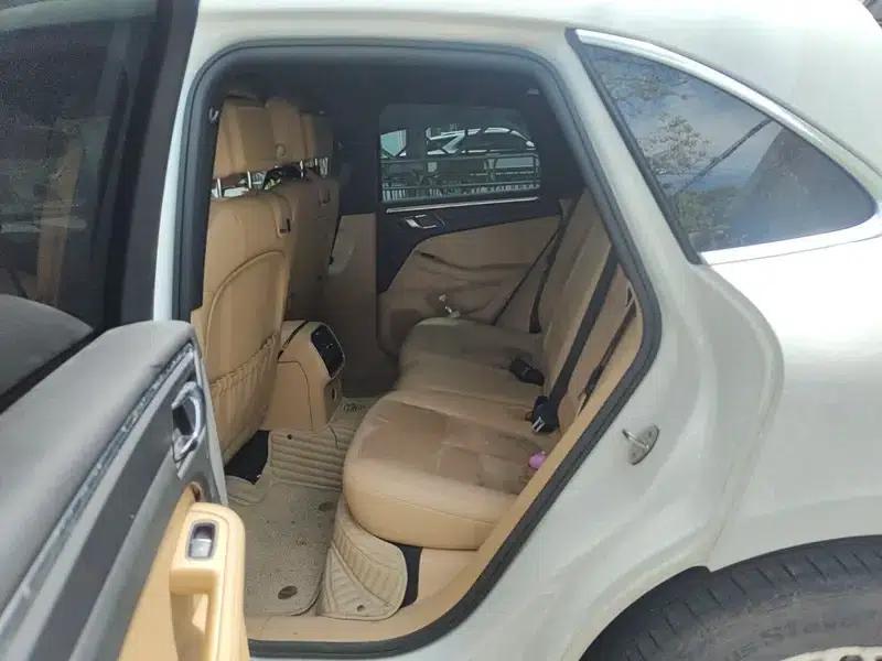2017 Macan 2.0T — миниатюра 9