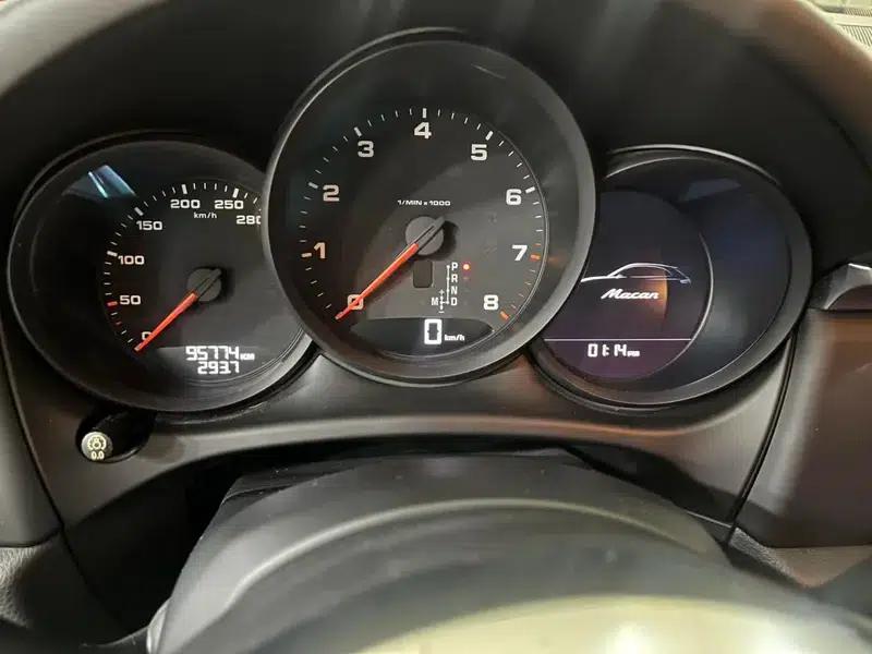 2019 Macan 2.0T Factory Custom Edition — миниатюра 11