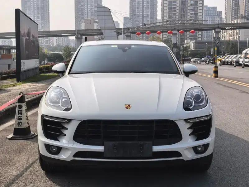2016 Macan 2.0T — миниатюра 2