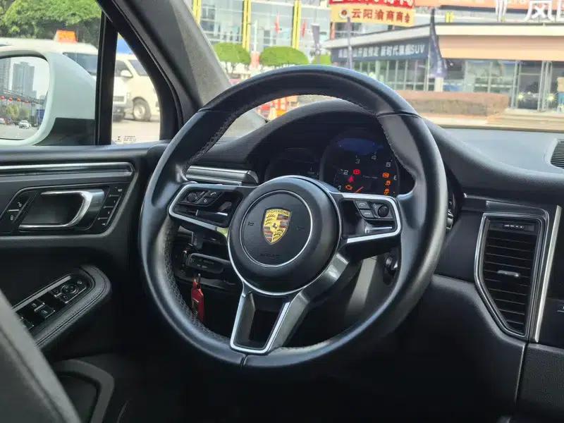2016 Macan 2.0T — миниатюра 9