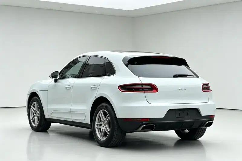 2017 Macan 2.0T — миниатюра 3