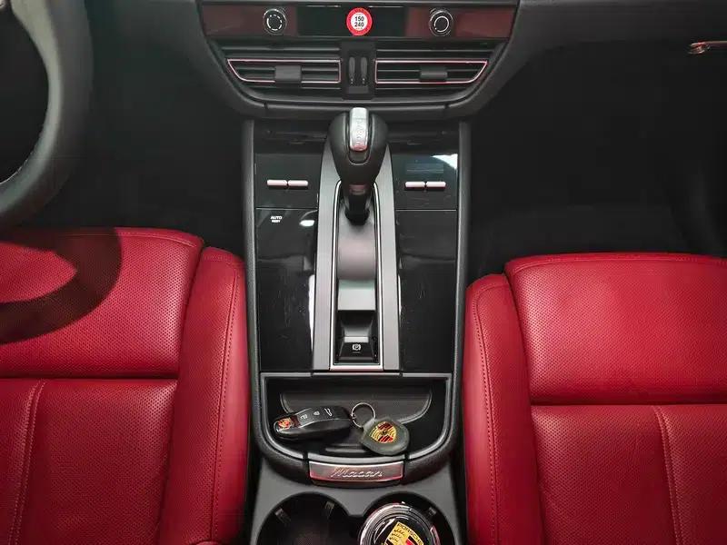 2023 Macan 2.0T — миниатюра 16
