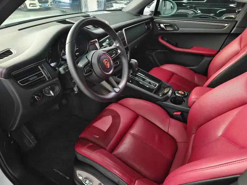 2023 Macan 2.0T — миниатюра 19