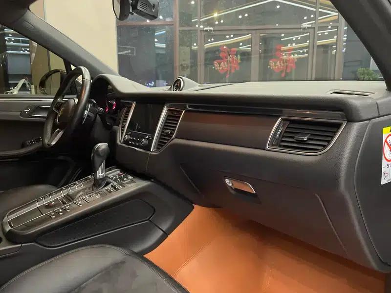 2017 Macan 2.0T — миниатюра 15