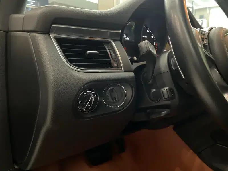 2017 Macan 2.0T — миниатюра 18