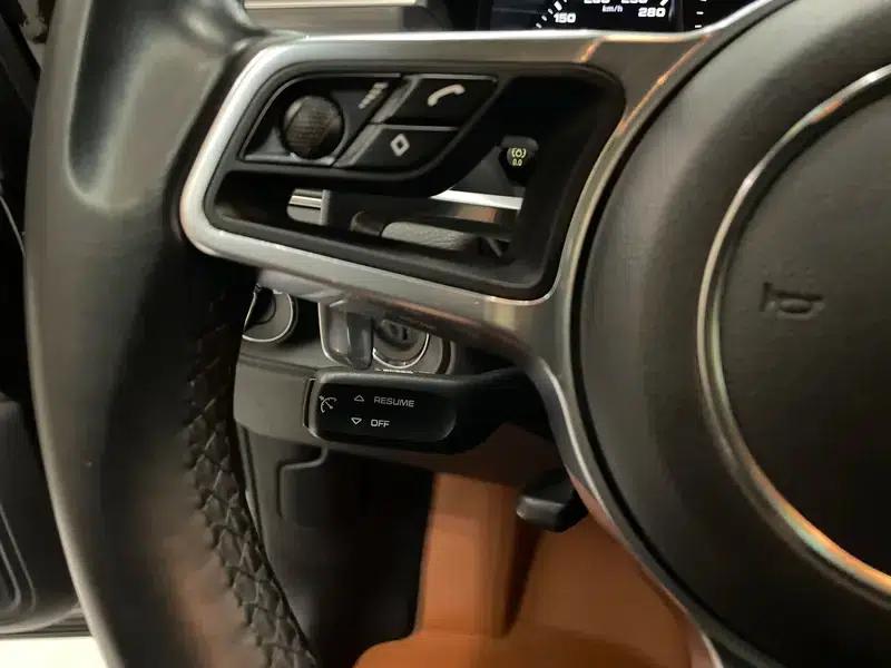 2017 Macan 2.0T — миниатюра 23