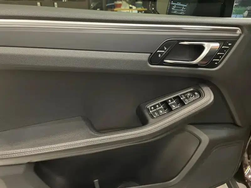 2017 Macan 2.0T — миниатюра 27
