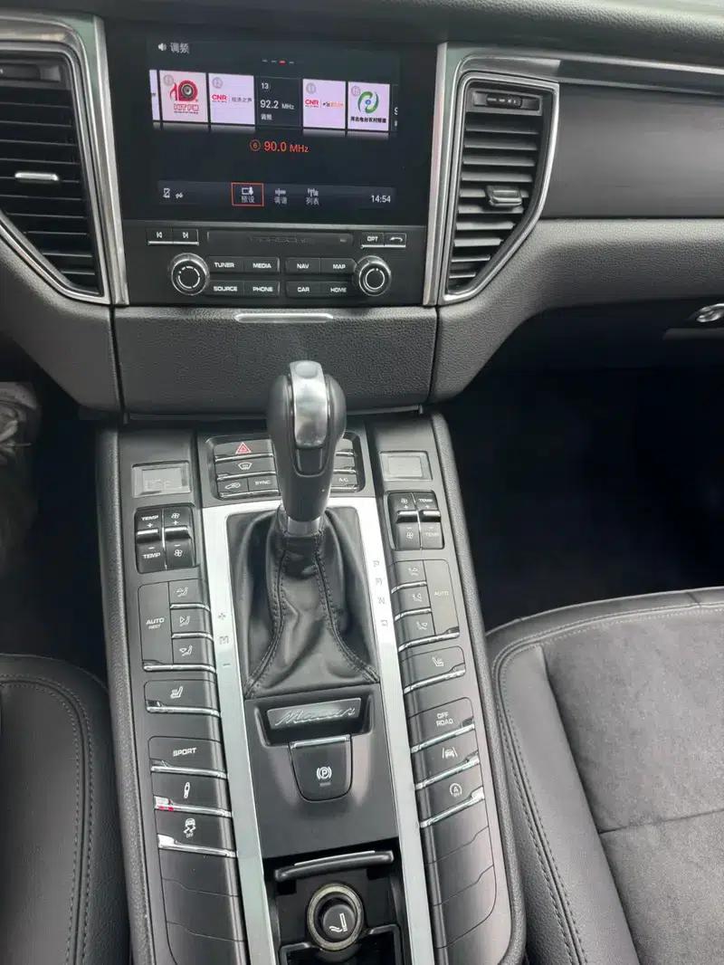 2017 Macan 2.0T — миниатюра 9