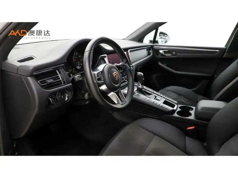 2019 Macan 2.0T Factory Custom Edition — миниатюра 6