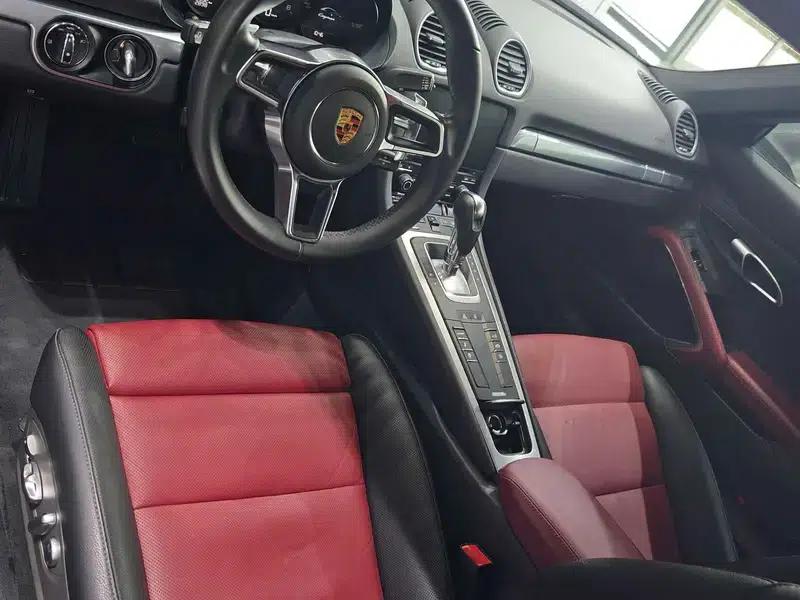 Porsche 718 Cayman 2018 2.0T — миниатюра 10