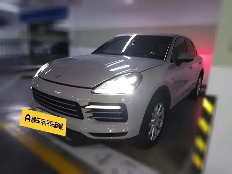 Cayenne E-Hybrid 2019 Cayenne E-Hybrid 2.0T — миниатюра 1