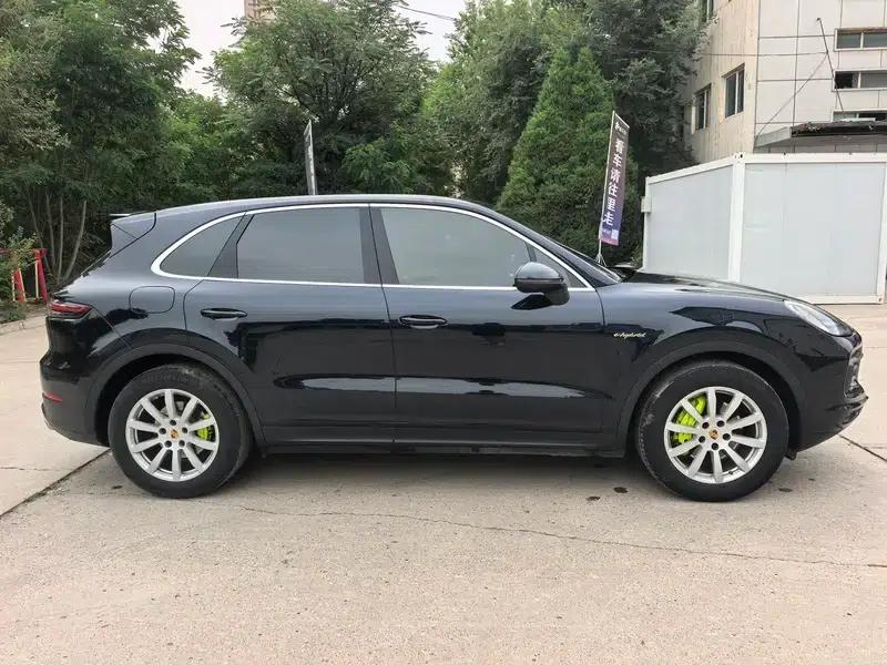 Cayenne E-Hybrid 2019 Cayenne E-Hybrid 2.0T — миниатюра 8