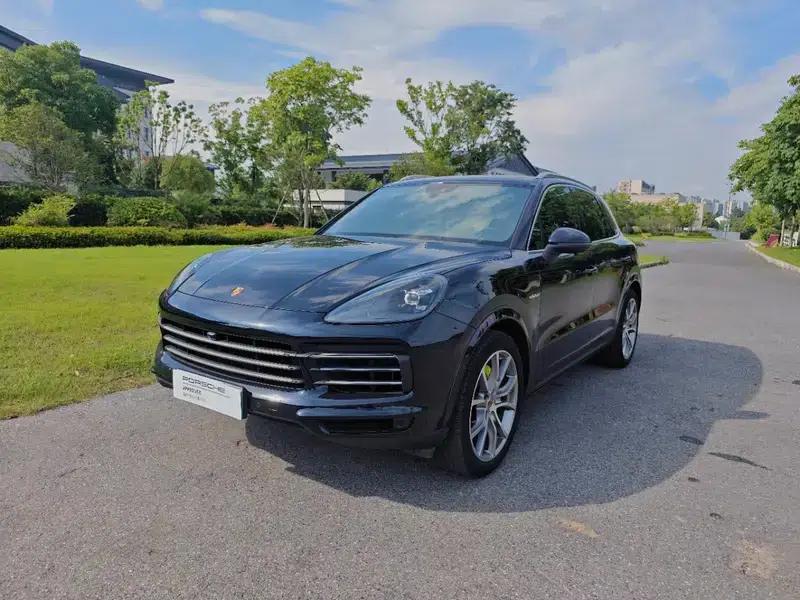 Cayenne E-Hybrid 2021 Cayenne E-Hybrid 2.0T — миниатюра 1