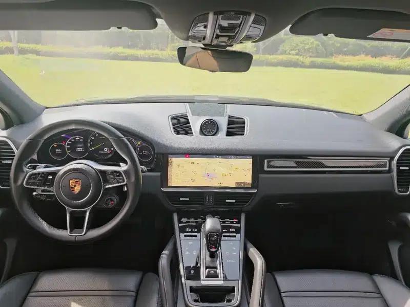 Cayenne E-Hybrid 2021 Cayenne E-Hybrid 2.0T — миниатюра 11