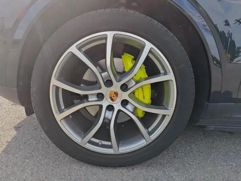 Cayenne E-Hybrid 2021 Cayenne E-Hybrid 2.0T — миниатюра 8