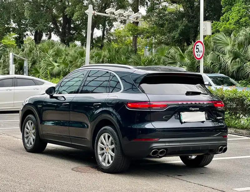 Cayenne E-Hybrid 2019 Cayenne E-Hybrid 2.0T — миниатюра 4