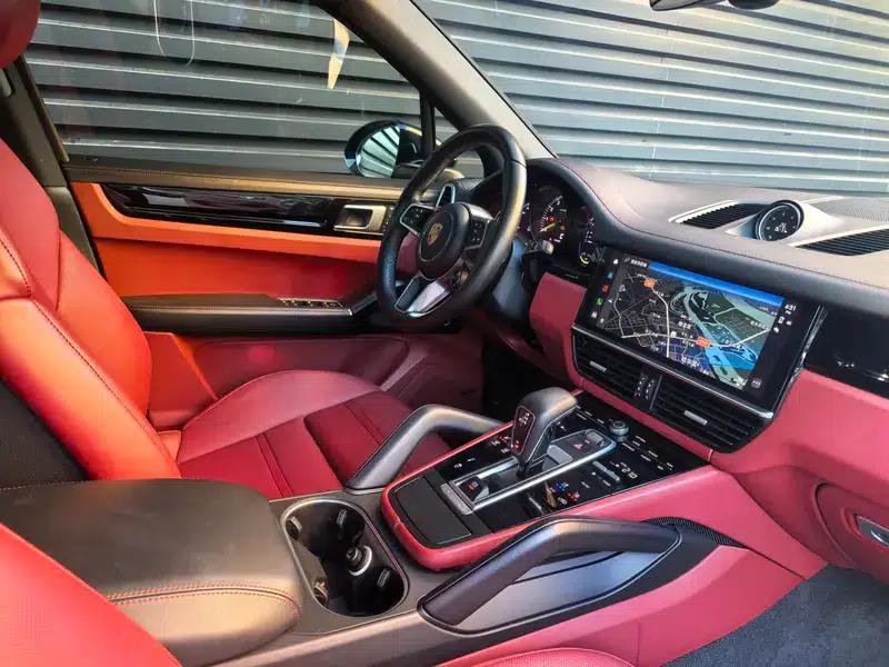 Cayenne E-Hybrid 2021 Cayenne E-Hybrid 2.0T — миниатюра 24