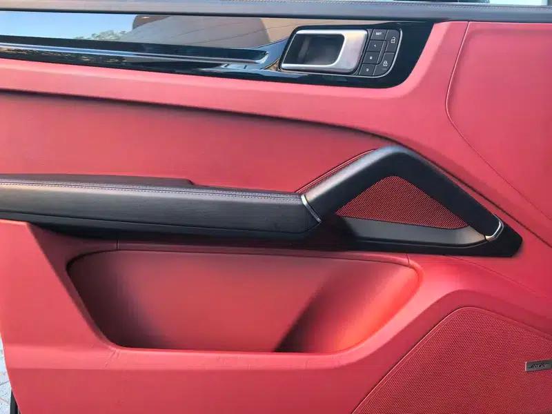 Cayenne E-Hybrid 2021 Cayenne E-Hybrid 2.0T — миниатюра 7