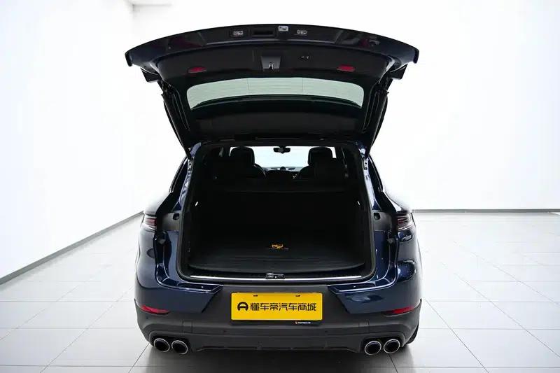 Cayenne E-Hybrid 2024 Cayenne E-Hybrid 2.0T — миниатюра 20