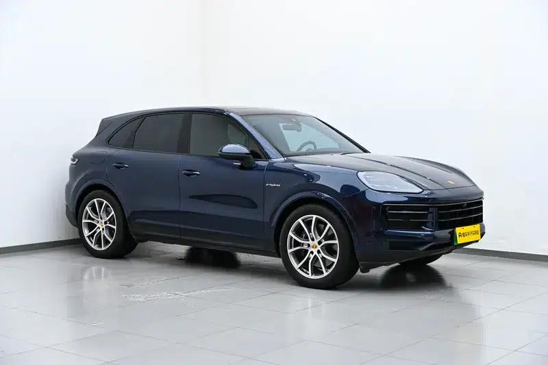 Cayenne E-Hybrid 2024 Cayenne E-Hybrid 2.0T — миниатюра 3