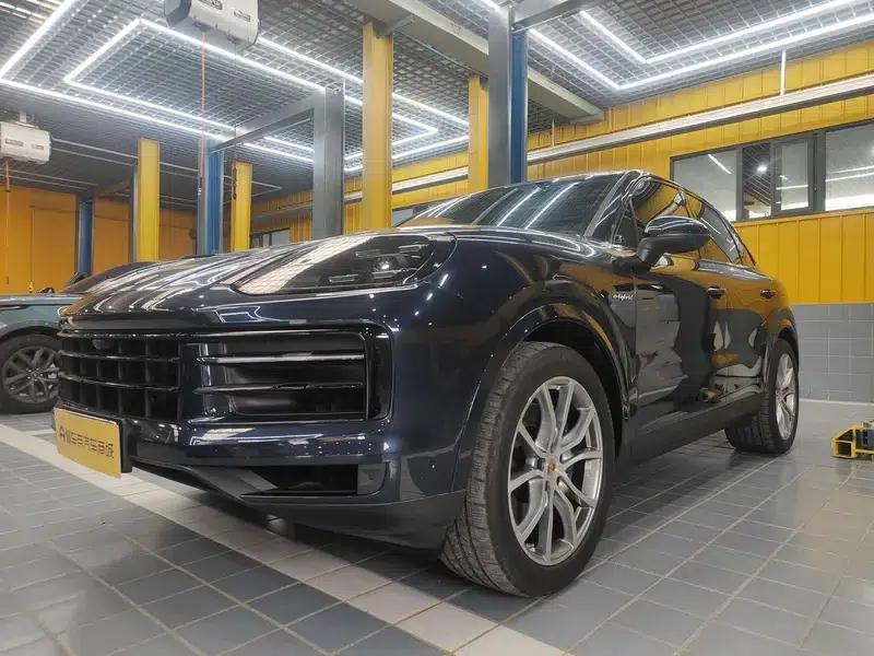 Cayenne E-Hybrid 2024 Cayenne E-Hybrid 2.0T — миниатюра 23