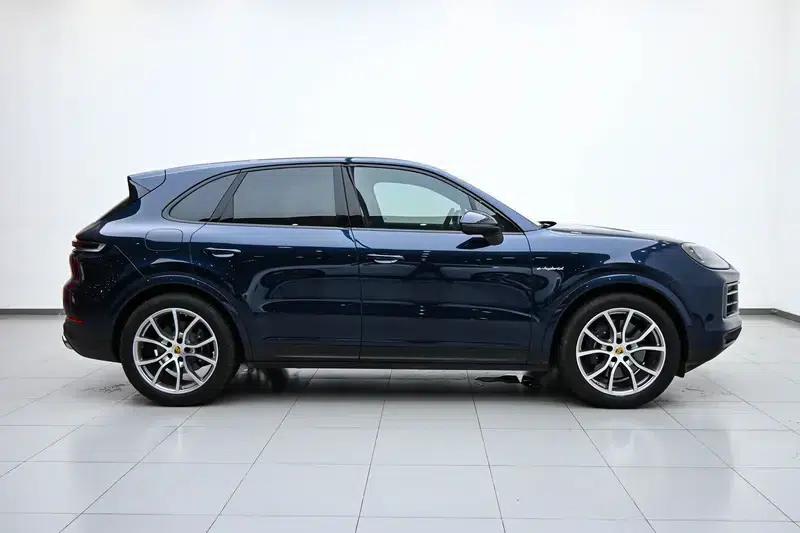 Cayenne E-Hybrid 2024 Cayenne E-Hybrid 2.0T — миниатюра 8