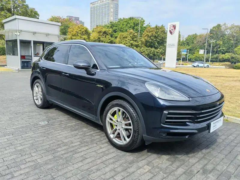 Cayenne E-Hybrid 2021 Cayenne E-Hybrid 2.0T — миниатюра 14