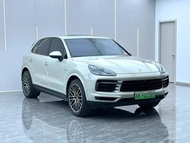 Cayenne E-Hybrid 2021 Cayenne E-Hybrid 2.0T — миниатюра 3
