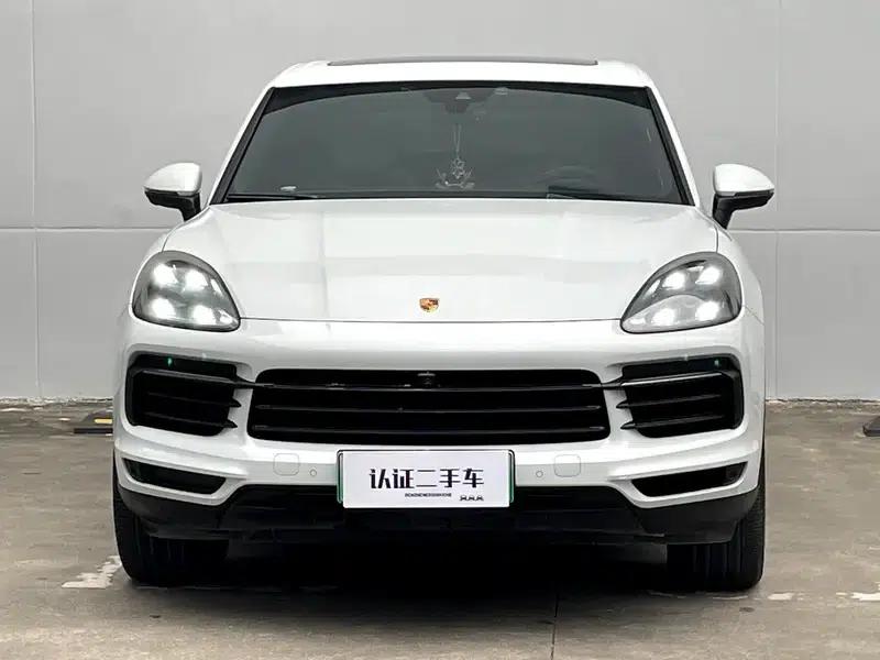 Cayenne E-Hybrid 2019 Cayenne E-Hybrid 2.0T — миниатюра 2
