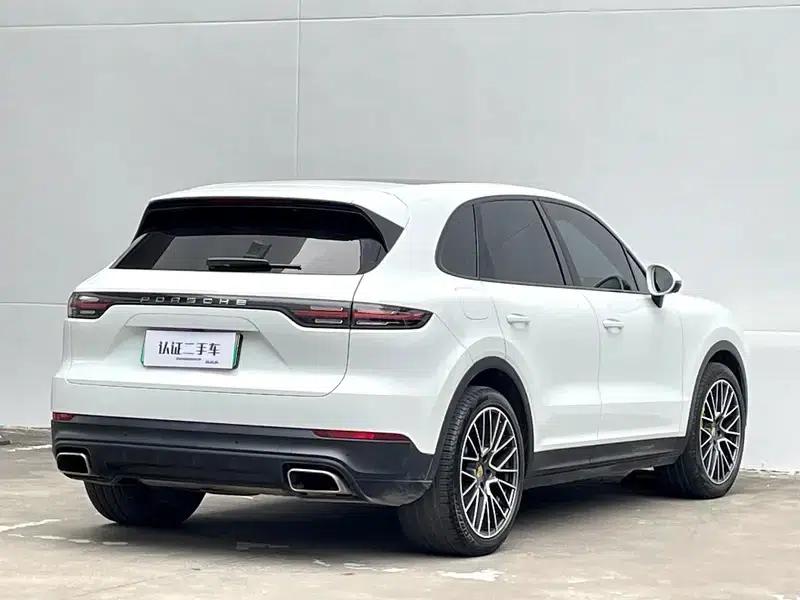 Cayenne E-Hybrid 2019 Cayenne E-Hybrid 2.0T — миниатюра 6