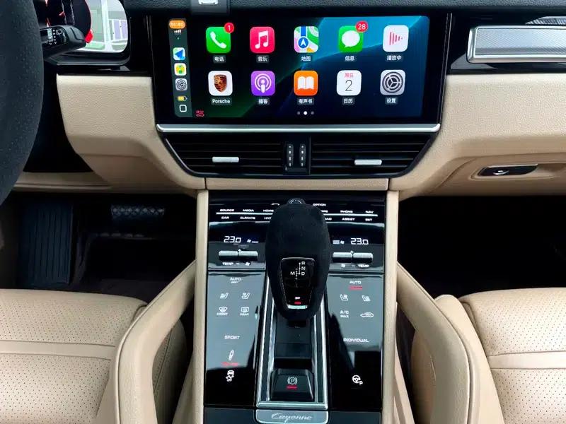 Cayenne E-Hybrid 2019 Cayenne E-Hybrid 2.0T — миниатюра 9