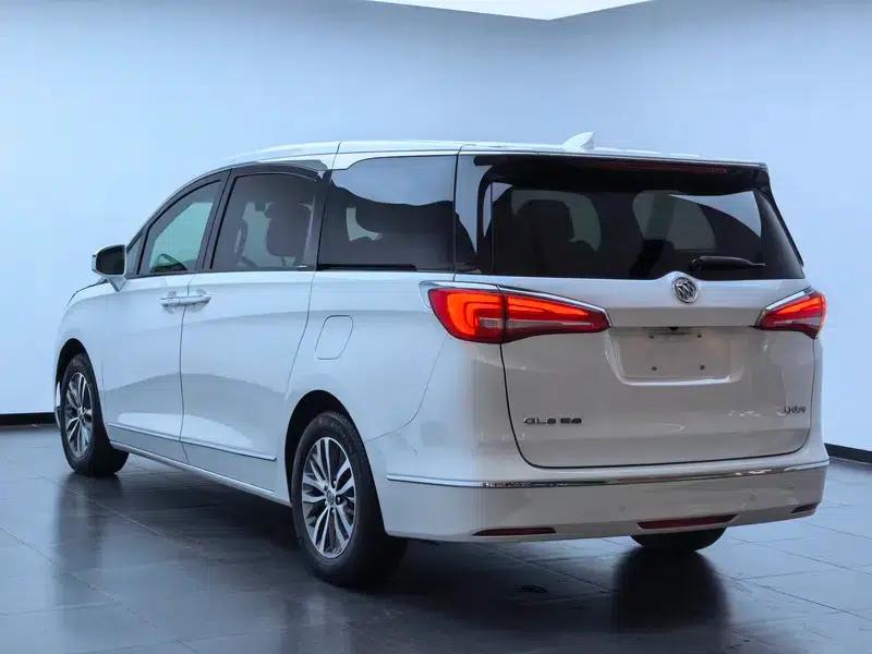 Buick GL8 2017 ES 28T Flagship Edition (National V Emission Standard) — миниатюра 3