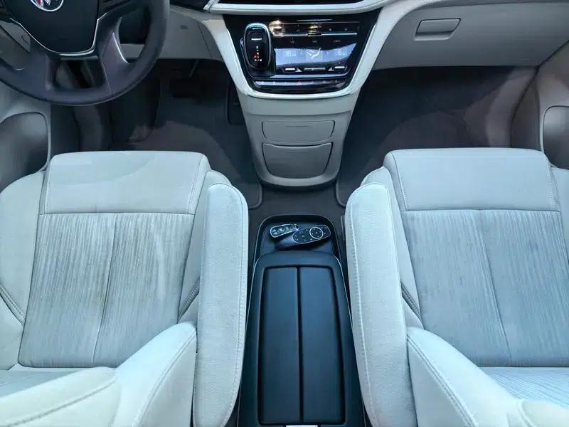 Buick GL8 2023 ES Avantgarde 2.0T Comfort — миниатюра 7